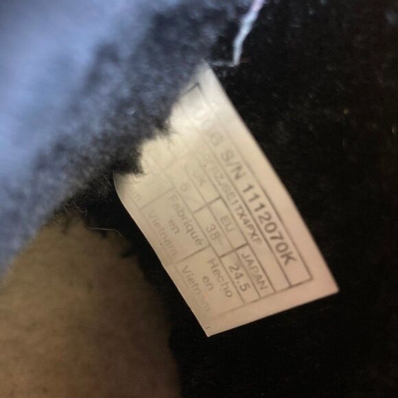 UGG Suede Boots Mini Fluff Quilted Sz 7 EU 38 Black Slip On Fur Top 3 Color Logo - Picture 10 of 10